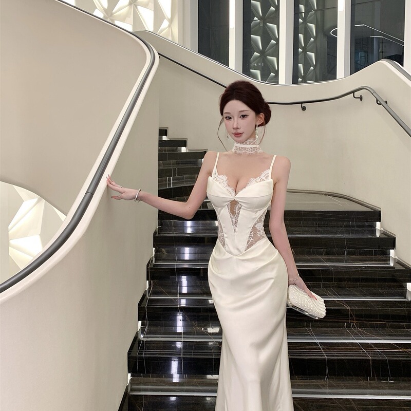 Elegant Lace Hollow-Out Patchwork Satin Evening Dress with a High-End Feel, Sexy Spaghetti Strap Long Dress with a Slimming Waist Elegant Lace Hollow-Out Patchwork Satin Evening Dress with a High-End Feel, Sexy Spaghetti Strap Long Dress with a Slimming Waist