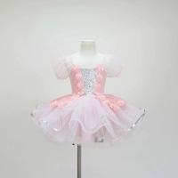 Светло-розовый