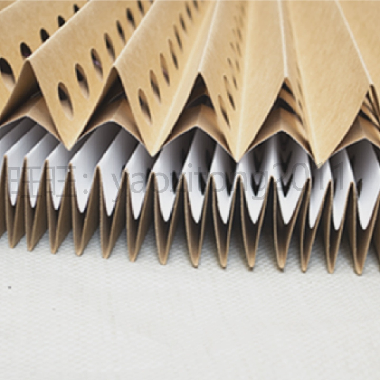 风琴式油漆过滤纸：守护喷涂车间空气的秘密卫士