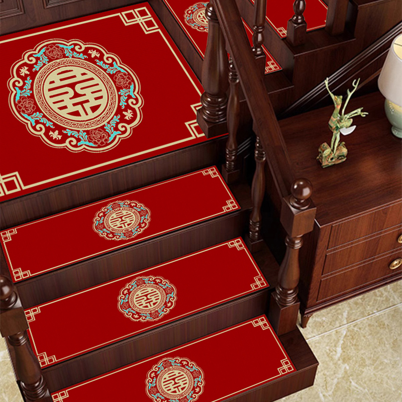 新中式喜庆楼梯垫：为婚房增添一抹喜气红