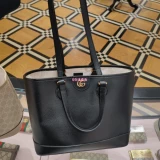 Gucci/Gucci New Ophidia Mini Tot Bag в большом количестве мешков для торговых покупок в середине