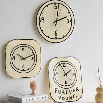 Cream-Colored Modern Minimalist Acrylic Clock, Wall-Mountable Design, Silent Clock for Living Room, Creative and Playful Desktop Ornament