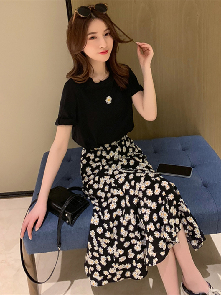2022 Spring/Summer High Waist Dress Mori Daisy Floral Skirt Feminine T-shirt Half Body A-line Skirt Two-piece Suit
