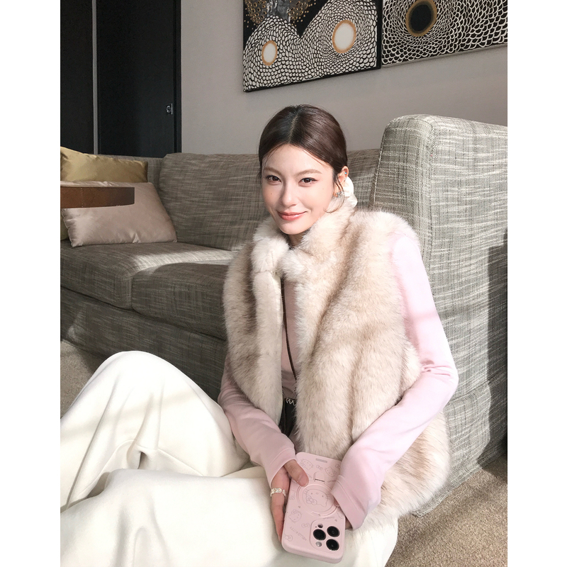 Hamyiho Eco-Friendly Fur Outerwear Furry Vest Women's Fluffy Winter Vest Coat Short Sleeveless Top