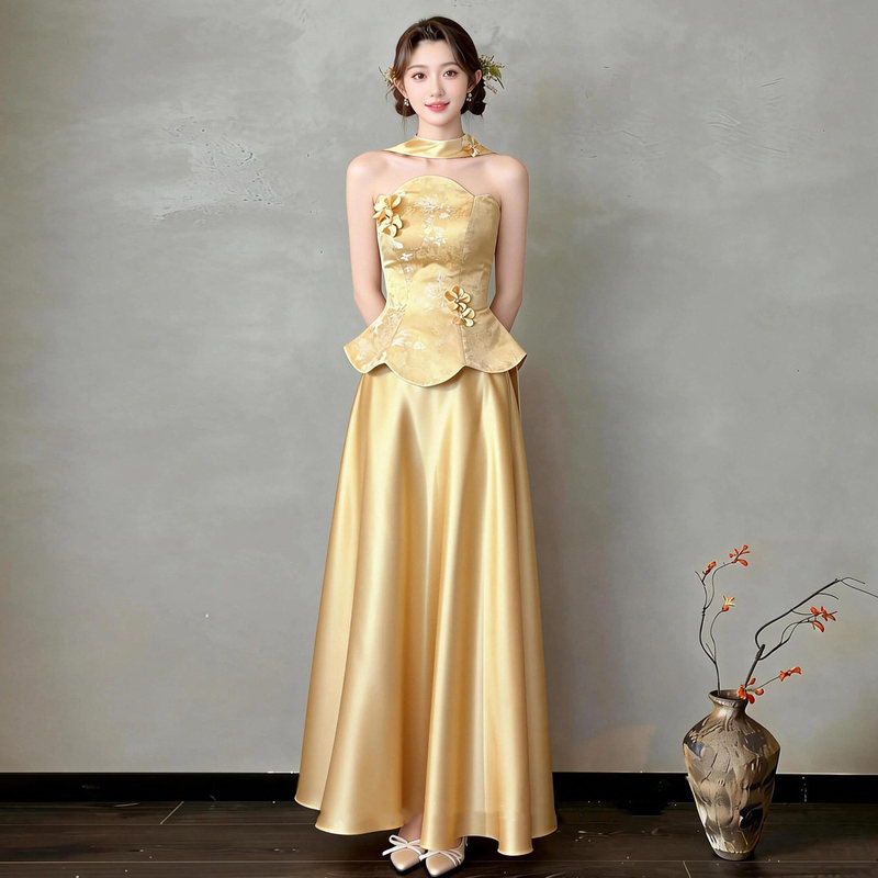 New Chinese-Style Golden Strapless Engagement Dress 2026 New Model Bridal Robe for Women, Bride's Toast Dress, Homecoming and Wedding Banquet Casual Wear
