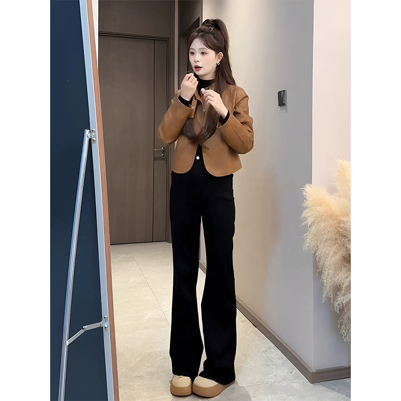 A Complete Set of High-End Autumn Outfits, Ootd, Retro Fashion, Short Leather Jacket, Casual Pants, Two-Piece Suit for Women A Complete Set of High-End Autumn Outfits, Ootd, Retro Fashion, Short Leather Jacket, Casual Pants, Two-Piece Suit for Women