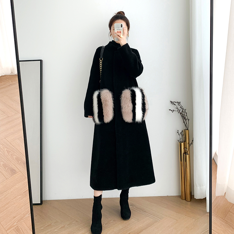 2020 new lamb wool coat women's mid-length sheep shearling coat fur one Haining fur fox fur black