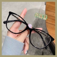 Блестящий черный