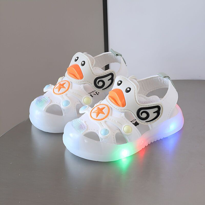 0-3 Year Old Boys and Girls Closed-Toe Sandals, Summer Duckling Lightweight Non-Slip Soft-Soled Baby Walking Shoes, Light-Up Shoes