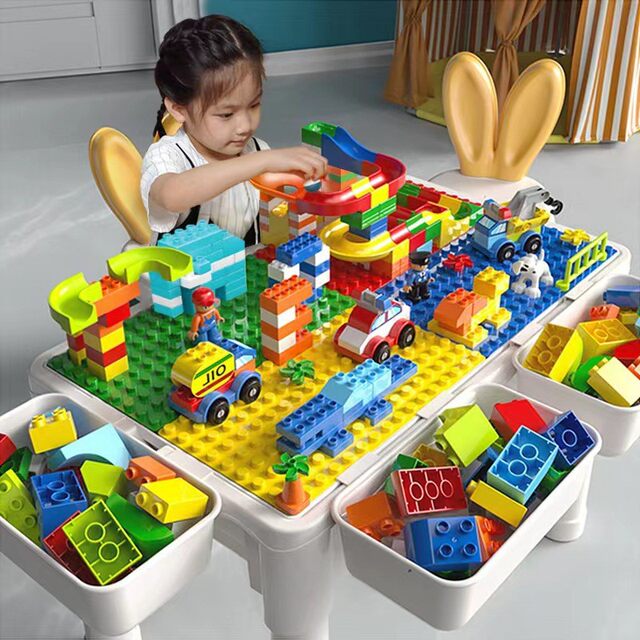 Multifunctional Large Assembly Educational Toy for Boys Aged 3-6, Large Particle Children's Building Block Table