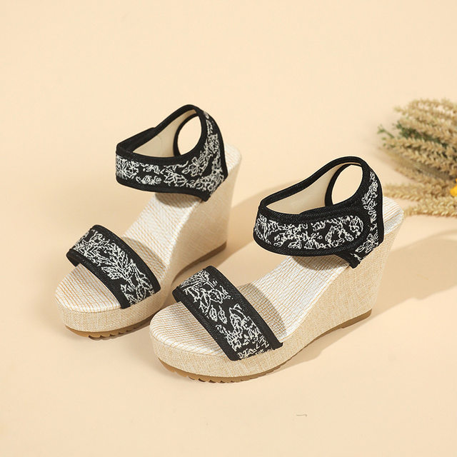 Professional Women's Sandals with Fish Mouth Design, Wedge Heels, Thick Platform Soles, New Summer Style, Velcro Fasteners, Wholesale Women's Shoes