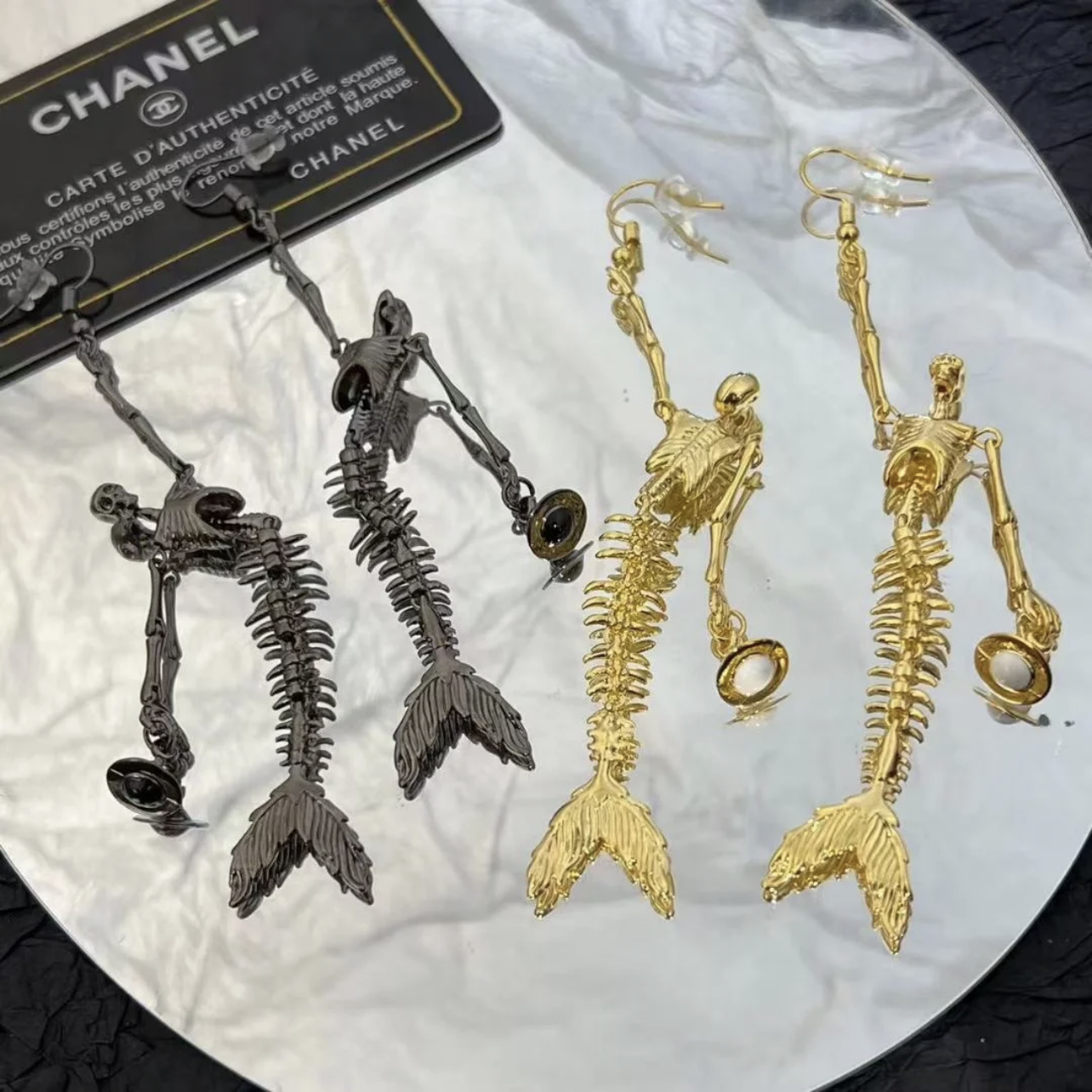 Официальная подлинная Vivienne Westqueen West Empress Dowager Small Mermaid Skeleton Ear Round Girl High-quality Middle Ages