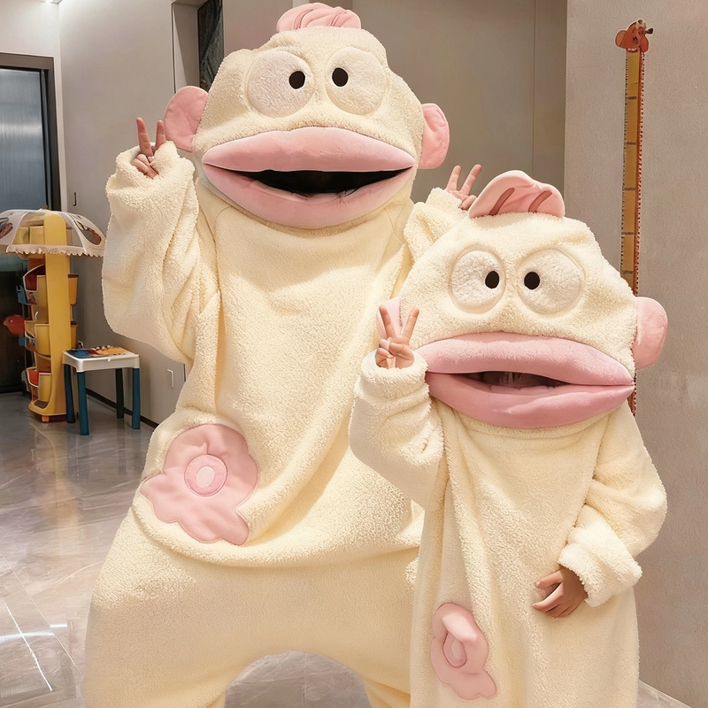 Japanese Gotp Clownfish Couple Pajamas for Women, Autumn and Winter Coral Fleece Quirky Cartoon One-Piece Sleepwear, Men's Thickened Version