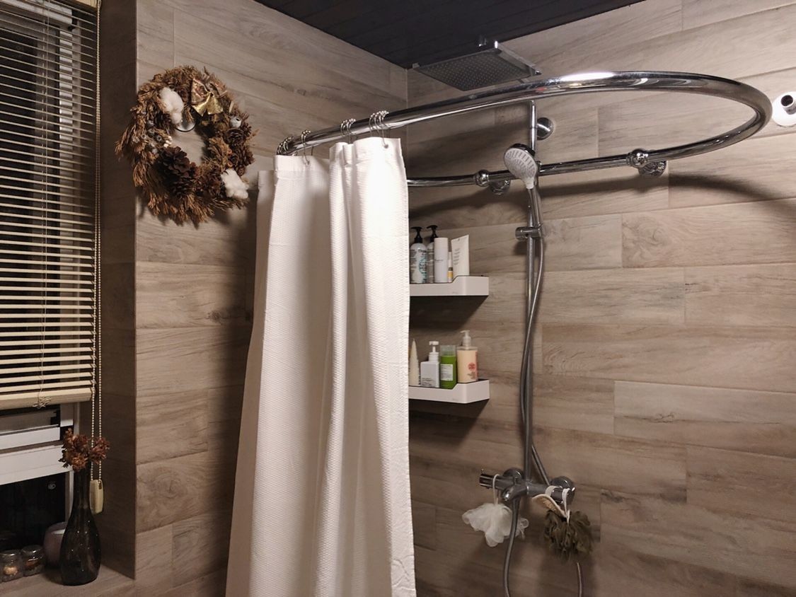 Buttero bathroom shower curtain track retro independent bathtub matching shower curtain ring exported to the UK original single circular suspended ceiling