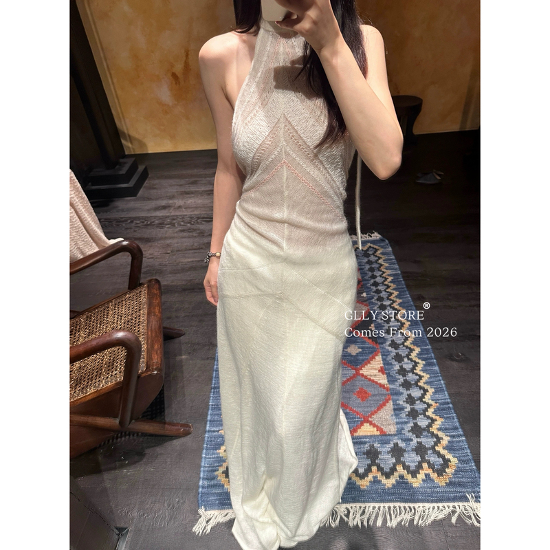 3/25 Cool and Understated Dress with Mohair White Ribbons, Slim Fit, Waist-Cinching, Backless Dress