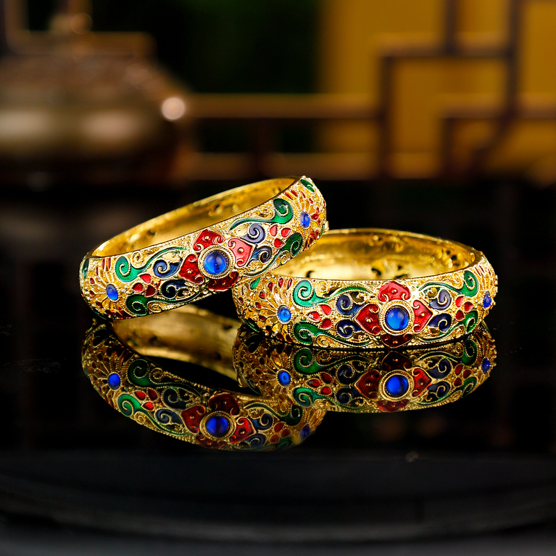 New Chinese-Style Gold-Colored Painted Enamel Bracelet for Women, Vintage Imitation Cloisonné, Imitation Burnt Blue, Versatile Everyday Bracelet New Chinese-Style Gold-Colored Painted Enamel Bracelet for Women, Vintage Imitation Cloisonné, Imitation Burnt Blue, Versatile Everyday Bracelet