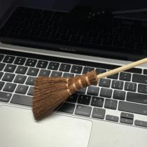 Lightweight broom mini keyboard brush small portable natural brown hair handmade creative key dust removal brush