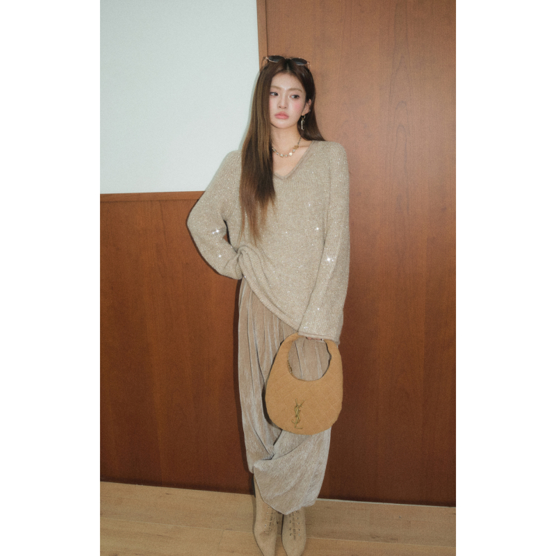 Olivia Duo Shimmering Fine Glitter Sweater 2026 Autumn Oatmeal Camel Lazy Long Sleeve Pullover Wool Knitwear Olivia Duo Shimmering Fine Glitter Sweater 2026 Autumn Oatmeal Camel Lazy Long Sleeve Pullover Wool Knitwear