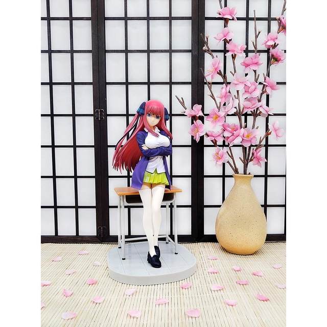Five-Quarter Flower Wedding Nakano Erino Sanjiu Figure Desk School Uniform Beautiful Girl Two-Dimensional Peripheral Car Chassis