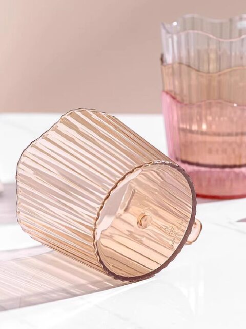 Thickened Disposable Paper Cup Holder with Hard Plastic Tea Cup Holder, Insulated Cup Holder with Stripes, Universal Cup Sleeve