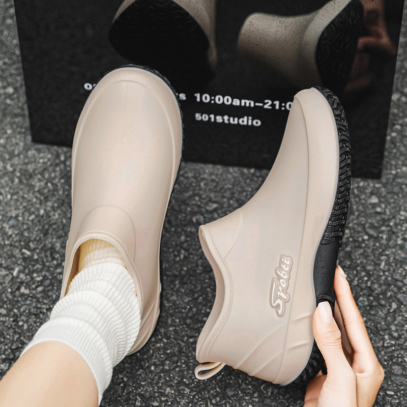 German-Style Women's Rain Boots, Non-Slip, Low-Cut, Shallow Mouth, Suitable for Outdoor Wear, Kitchen Short-Tube Water Shoes, Work-Resistant, Waterproof Rubber Shoes