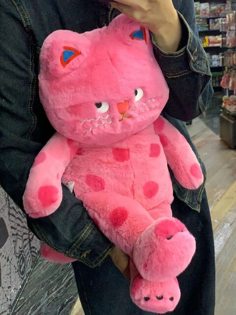British Vk Polka Dot Cat Plush Toy Internet Celebrity Style Sleeping Pillow Cat Companion Doll for Girls Birthday and New Year Gift