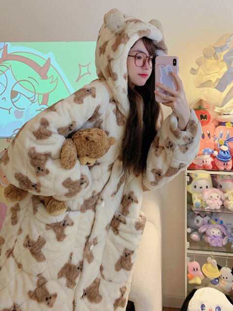 Vockoo Little Devil Pajamas for Women Winter New Coral Velvet Nightgown Internet Celebrity High-Looking Student Couple Can Be Worn Outside