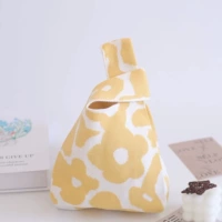 Желтый, в цветочек