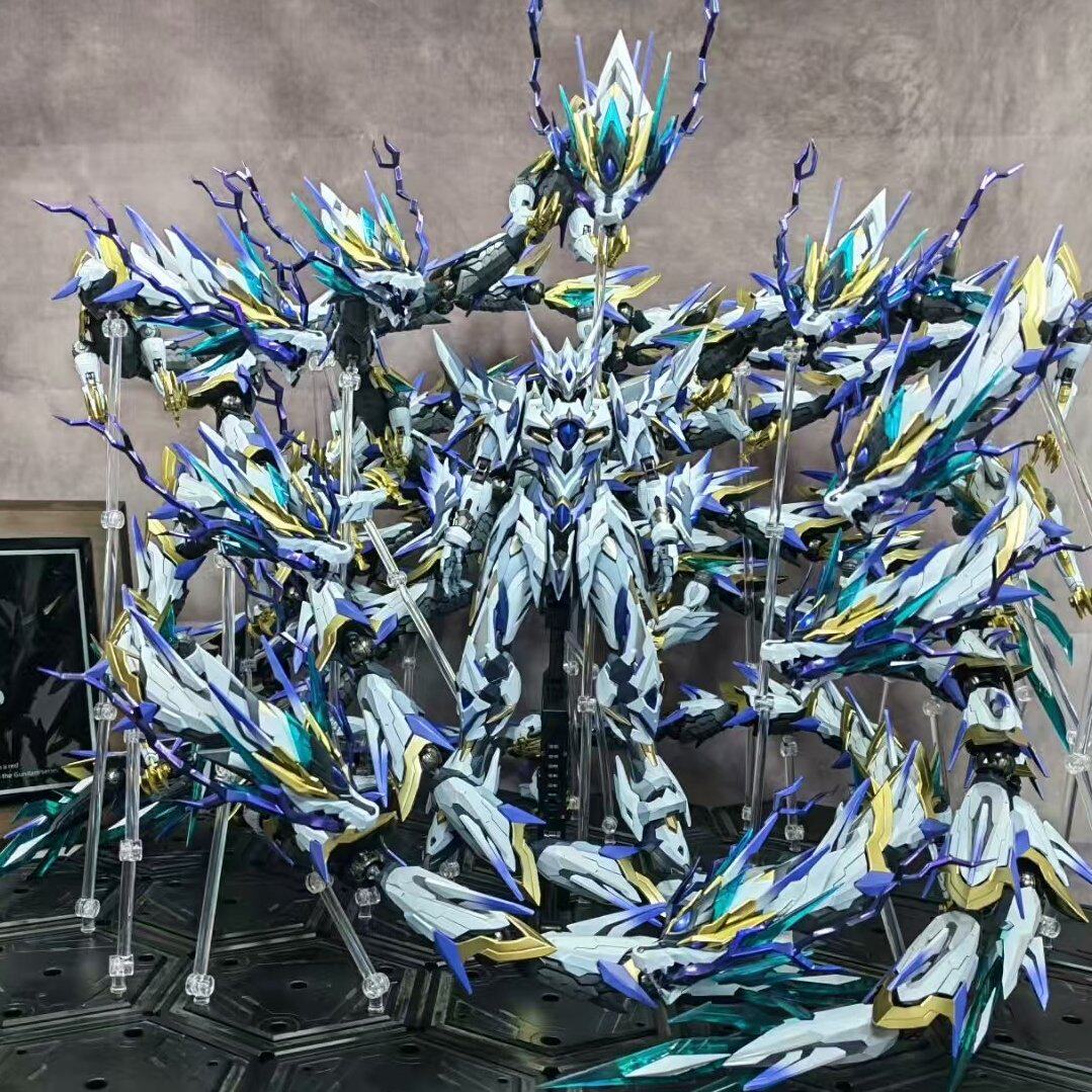 【1個購入で4個プレゼント】組み立て済みモデル ブルコ ギフト ストライクフリーダム ユニコーン バルバトス メカ ブラインドボックス