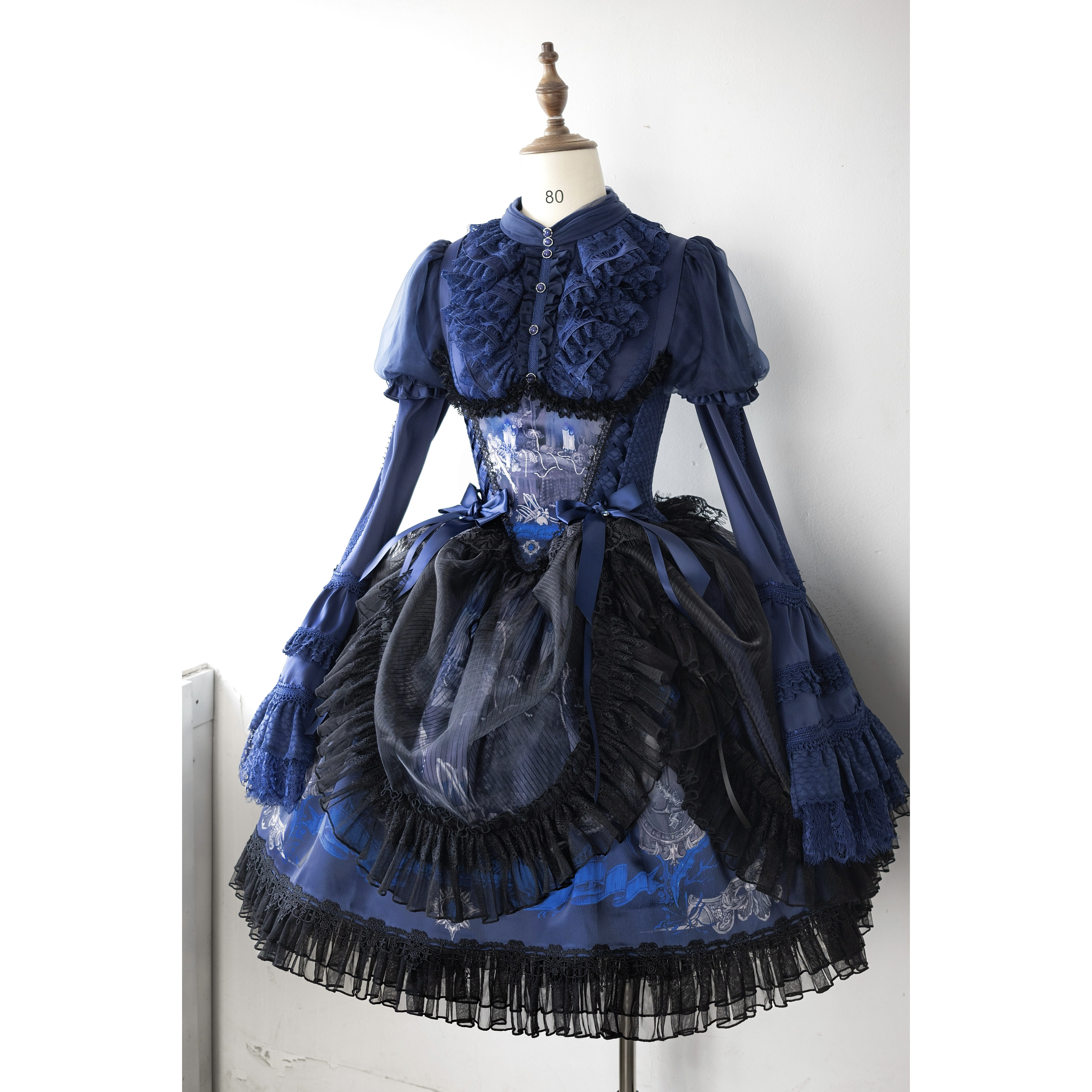 【完売ページ】LantauCrow「シャーク」シリーズ ゴシックロリータシャツ/ネックバンド