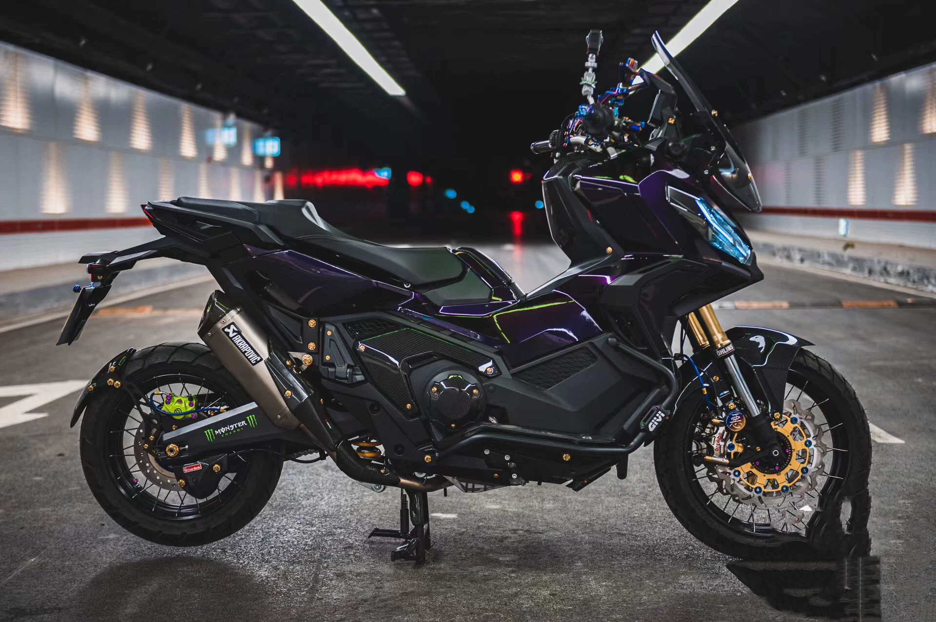 Импортированная Honda ADV750 Fosha 350 Guangyang Rowing Rowing BMW Barbaria Большой дисплей 250 voet Corporation Travel Motorcycle
