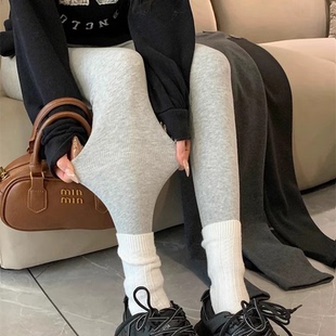 纪梵羊脂绒加厚显瘦竖条纹打底裤