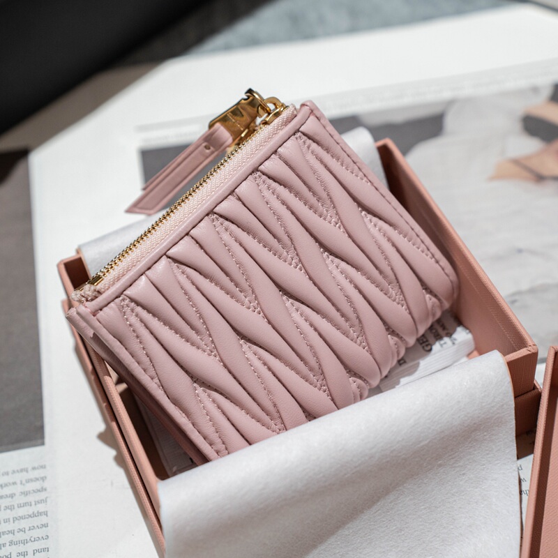New 80% off Small Wallet, Pocket Wallet, Genuine Sheepskin Inside and Out, Double Zipper, Pleated Women's Wallet New 80% off Small Wallet, Pocket Wallet, Genuine Sheepskin Inside and Out, Double Zipper, Pleated Women's Wallet