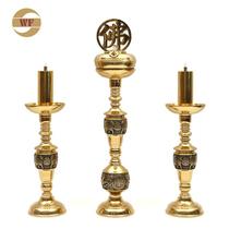Brass butter lamp can be dimmed. Manufacturer supplies Buddha supplies. Three long-lasting candles for Buddha. Buddha candle oil lamp.