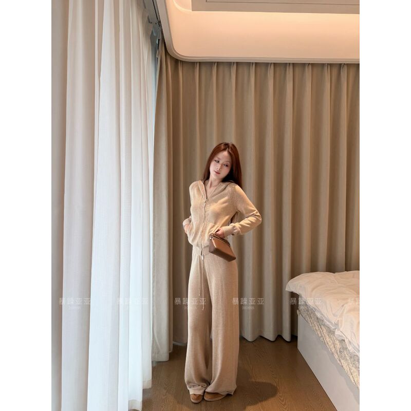 Grumpy Yaya Old Money Set: Wool Knit Hooded Cardigan and Long Pants Old Money Relaxed Sports Suit