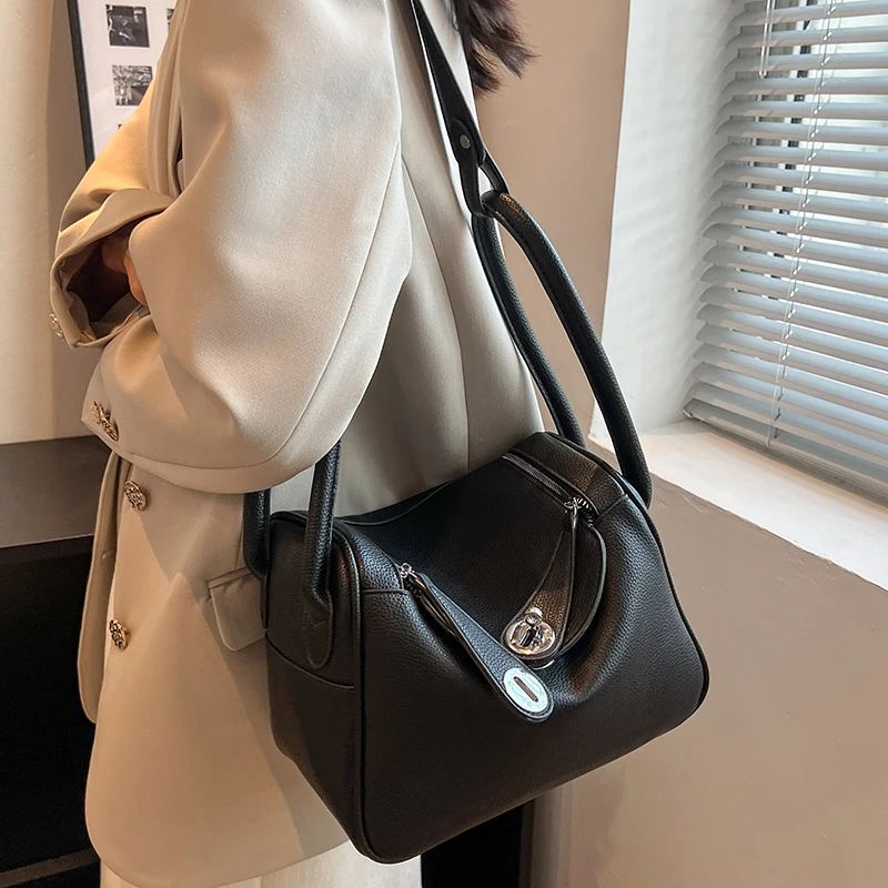 High Quality Women Small Pu Leather Shoulder Saddle Bags Fas