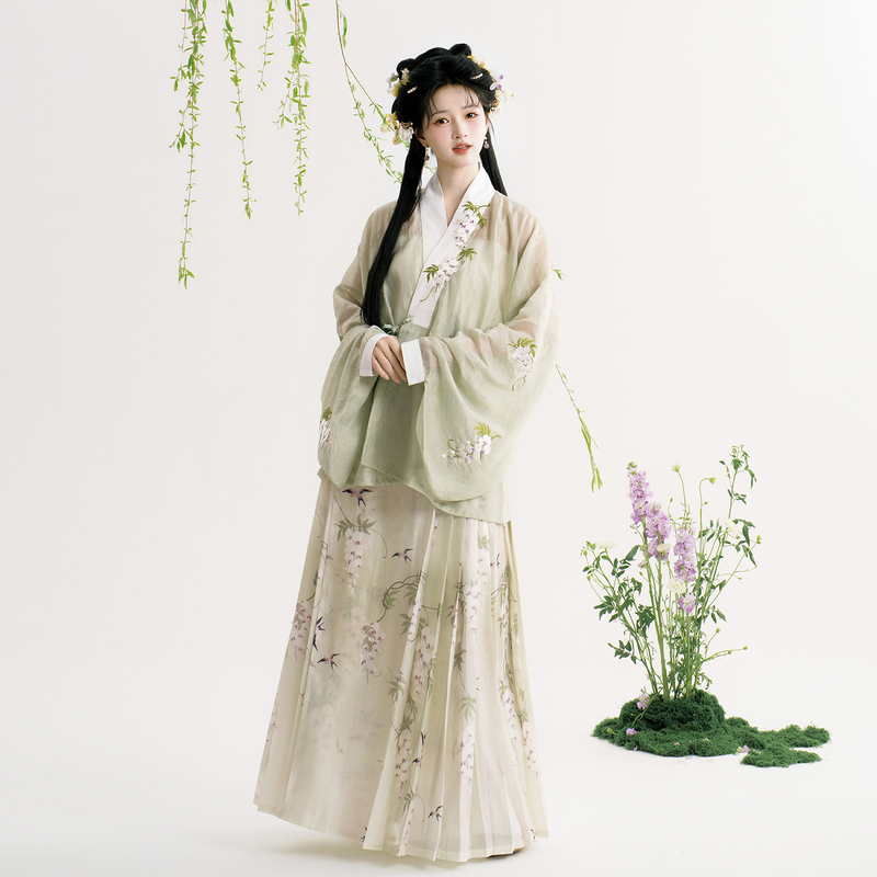 Hanfu Style Outfit with Purple Wisteria and Spring Swallow Design, Ming Dynasty Style, 2026 Summer New Collection, Two-Piece Set for Women, Suitable for Daily Wear Hanfu Style Outfit with Purple Wisteria and Spring Swallow Design, Ming Dynasty Style, 2026 Summer New Collection, Two-Piece Set for Women, Suitable for Daily Wear