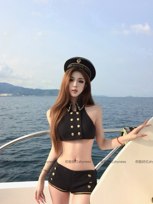 Your Face Is so Red Shyness-航海日记-New Hot Girl Style Sexy Navy Bikini Hat Set for Women