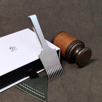 BEAGLE Big method to chop six-ribs and narrow teeth. Six-ribs fine leather goods. Iron tooth is recommended by a handmade expert.