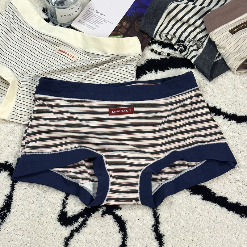 Striped Retro American-Style Boxer Briefs for Women, Simple Color-Blocking, Unique and Breathable Hip-Hugging Boxer Briefs for Girls, 2026 New Style