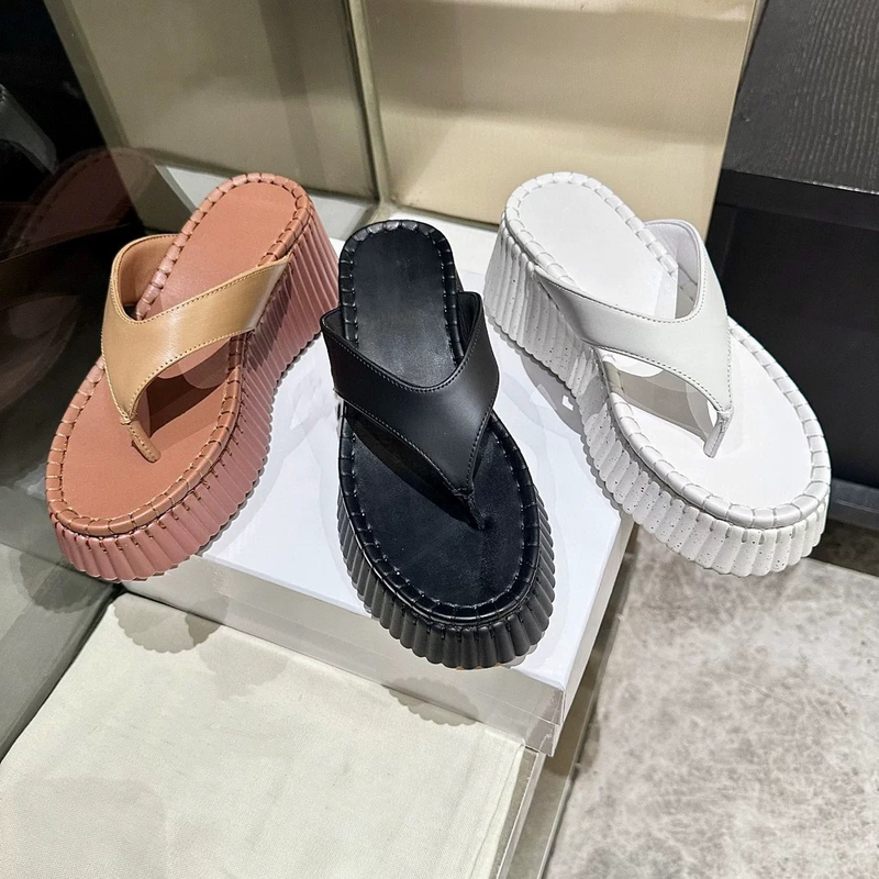 New Style Flip-Flops for Women's Summer Outer Wear ins Style Fashionable Elegant Increased Thick Sole Non-Slip Lightweight Versatile Plywood Slippers