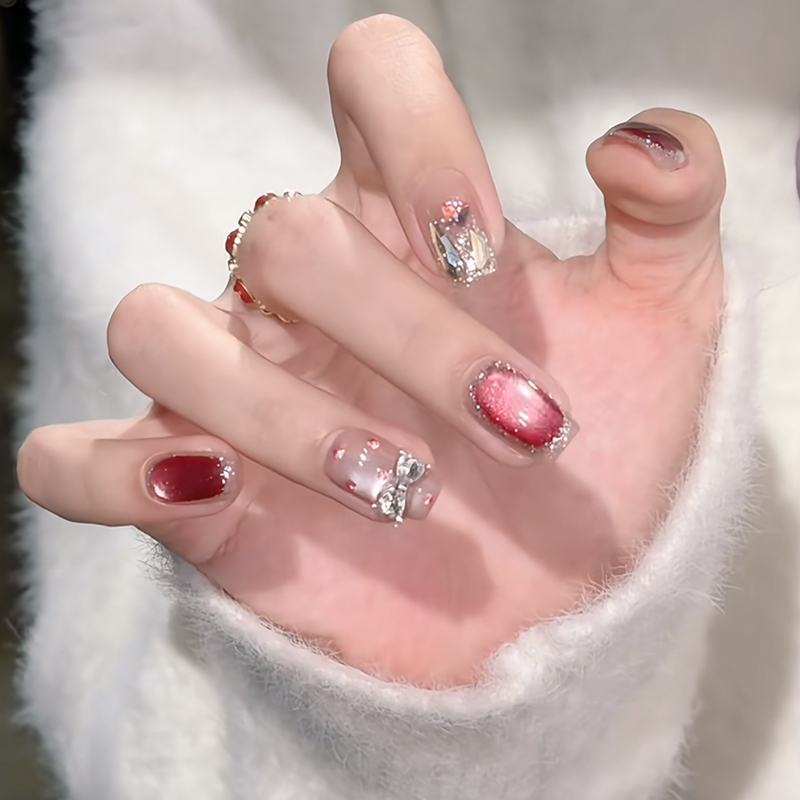 Winter Red Series Cat-Eye Handmade Nails with a High-End Feel, Wine Red Crushed Diamonds, New Year's Brightening Nail Art, Bride's Wedding Nails, Short
