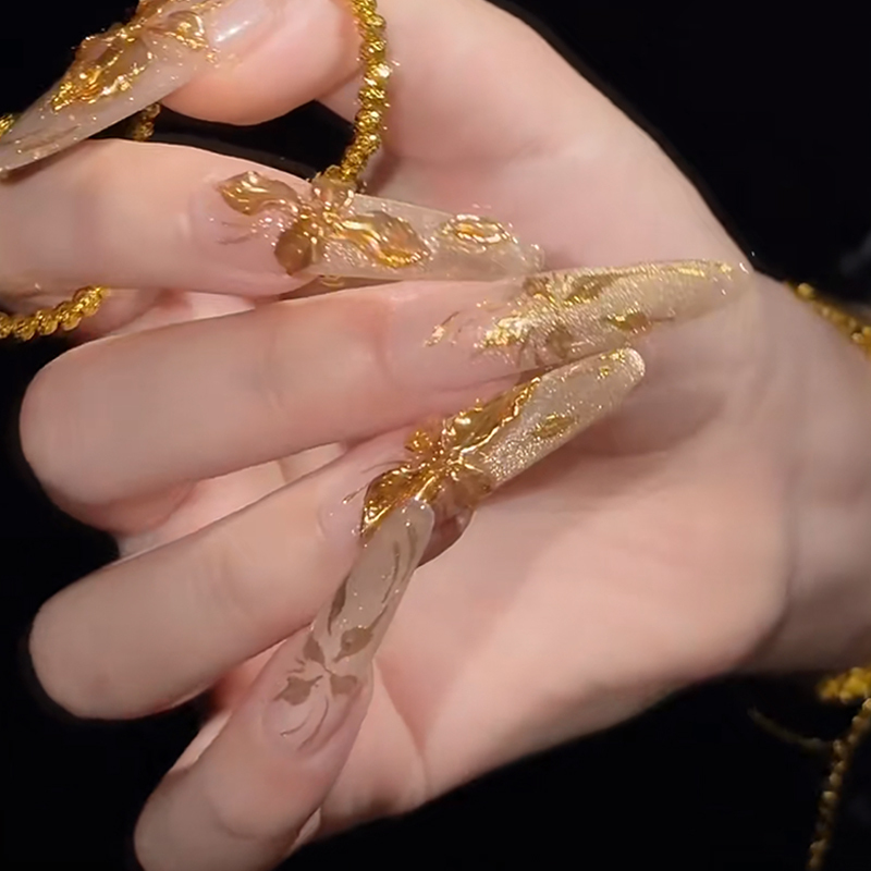 New Chinese-Style Palace-Style Handmade Wearable Nails with Embroidery, Three-Dimensional Carving, High-End Gold Light Cat-Eye Manicure, Bridal Wedding Nails New Chinese-Style Palace-Style Handmade Wearable Nails with Embroidery, Three-Dimensional Carving, High-End Gold Light Cat-Eye Manicure, Bridal Wedding Nails