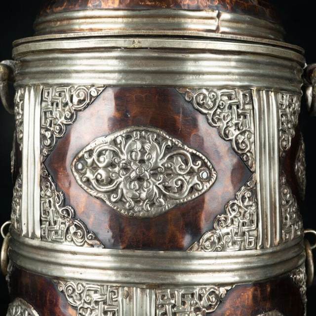 Tibetan retro storage box storage box tsampa box candy box ritual rice box pure copper living room decoration ornaments