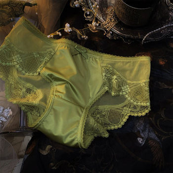 2025 new satin lace hip-covering briefs