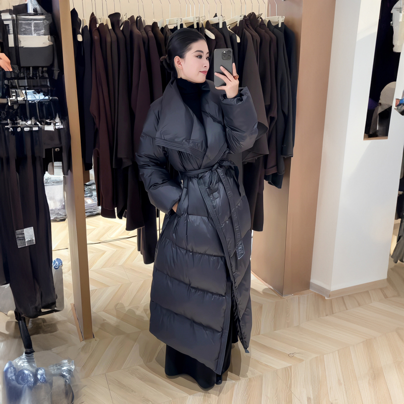 2026 Autumn/Winter New Style High-End Elegant Large Lapel Tie Waist White Duck down Padded Long Coat