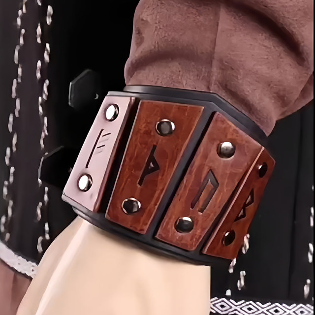 Medieval Short Wristband with Runes, Leather Bracelet, Sleeve Cover, Nordic Viking Style, Retro Cosplay Prop
