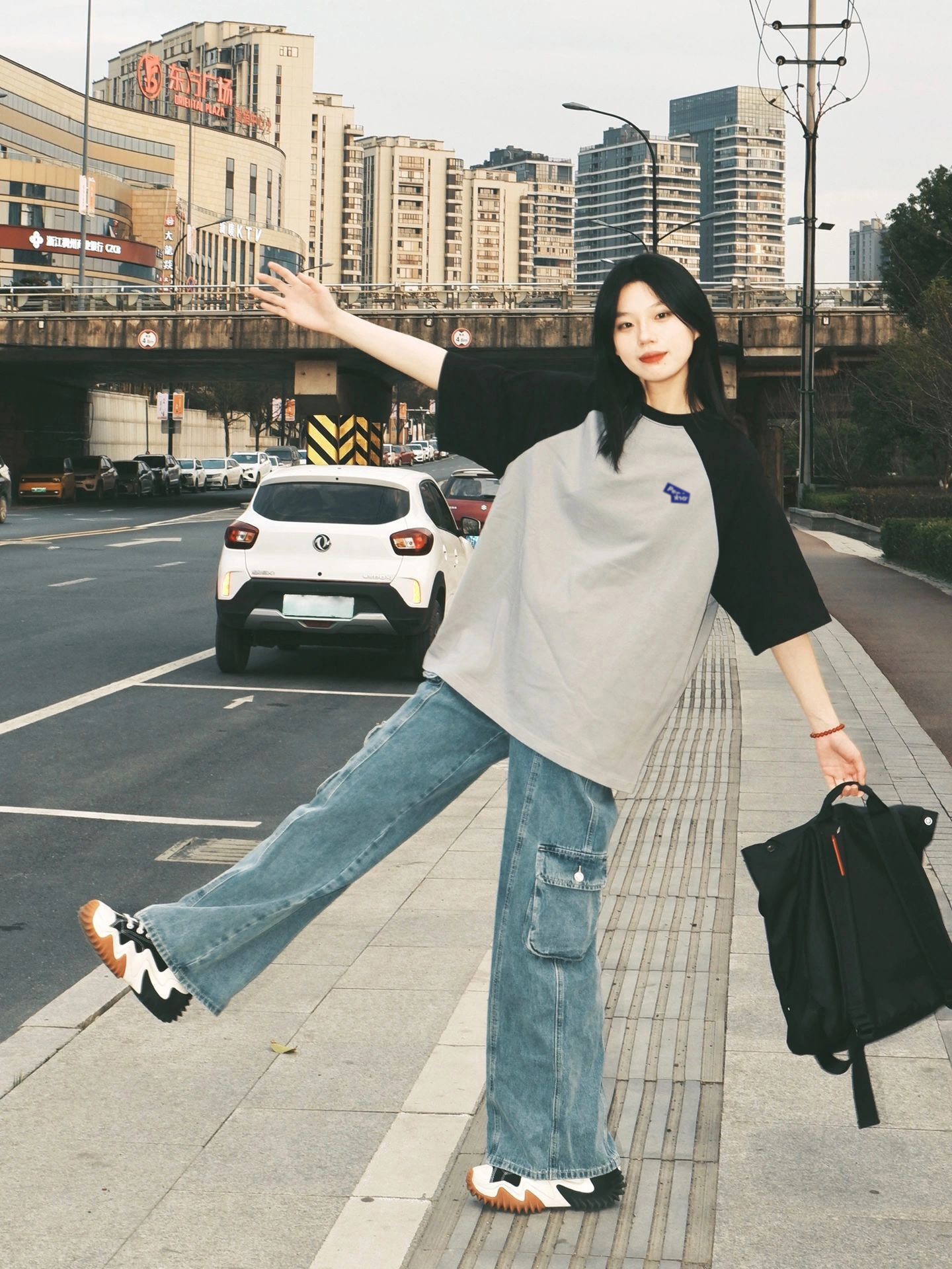 純綿アメリカンレトロコントラストカラー半袖Tシャツレディース2025年新作夏ルーズラグラン半袖デザイントップス