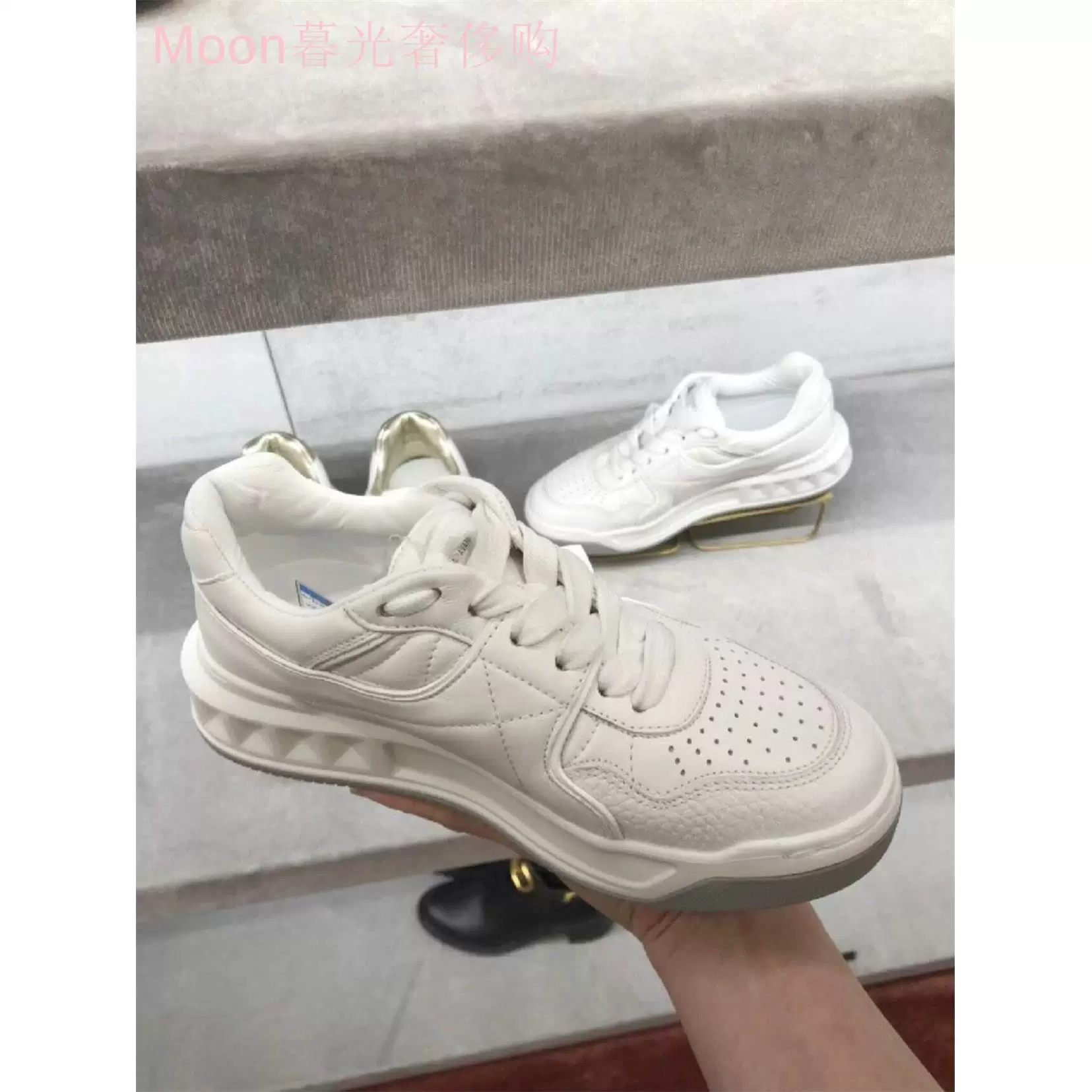 Подлинные сапоги Valentino/Bellennia One Stud мужские и женские кроссовки без шнурков низкие спортивные кроссовки с заклепками