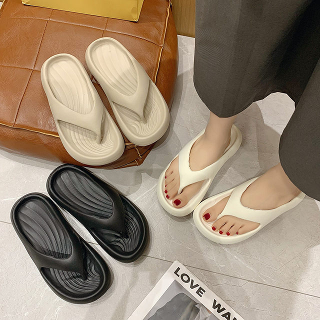 Flip-Flops for Women's Summer Outer Wear 2024 New Arch Design Non-Slip Thick Soles Versatile and Comfortable Seaside Flip-Flops with Soft Soles